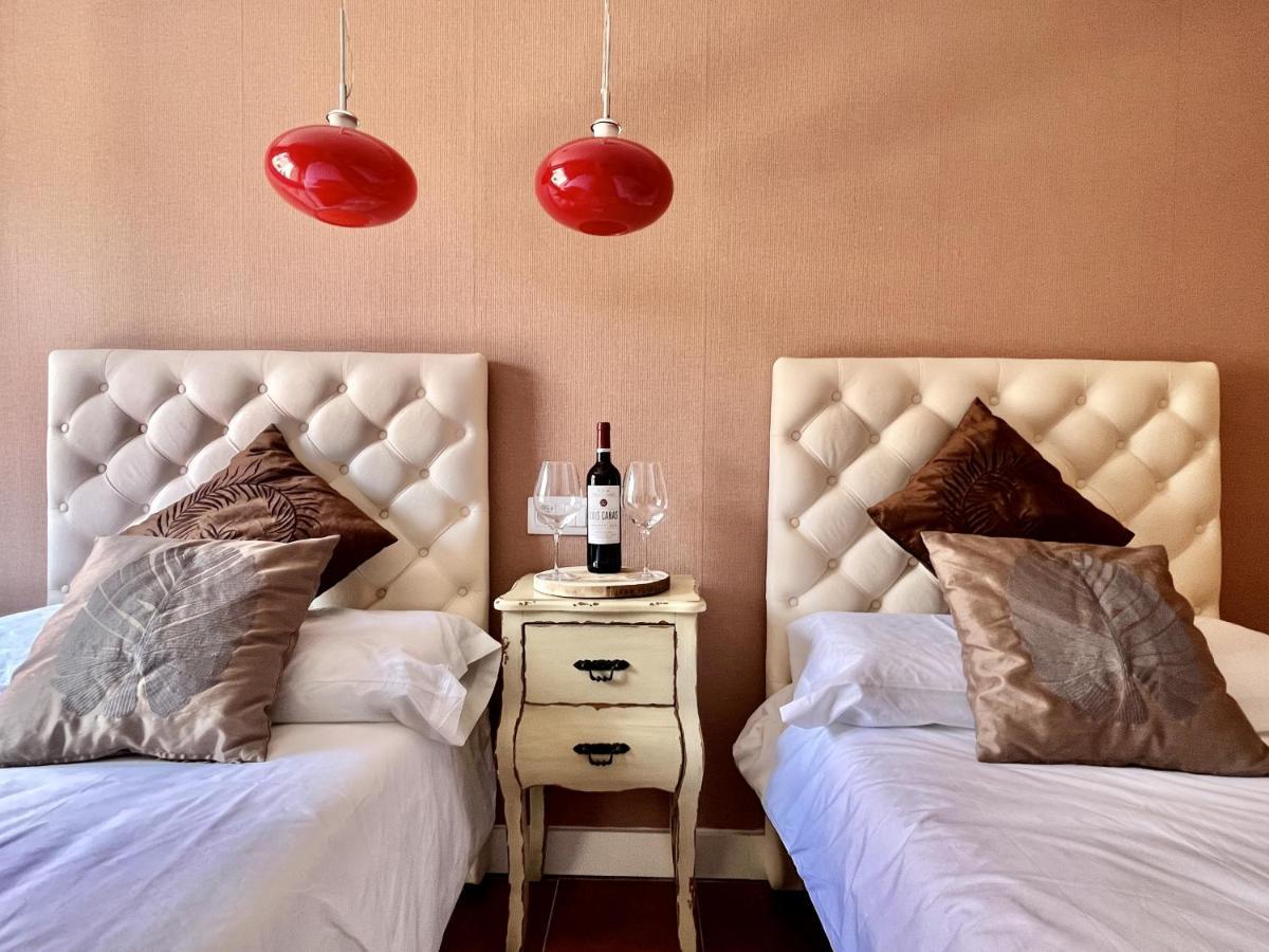 Hostal Nomadas By Gloove Villalba de la Sierra Eksteriør billede